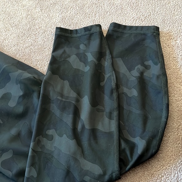 Reebok Camouflage Leggings - Picture 5 of 5